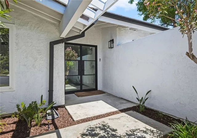 3rd image of 17301 Westbury, Granada Hills, CA 91344 | MLS# SR26120010