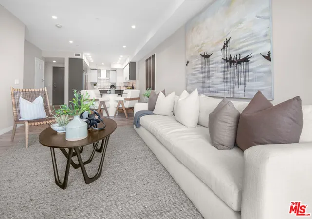 3rd image of 1226 S Bedford St #502, Los Angeles, CA 90035 | MLS# 26842069