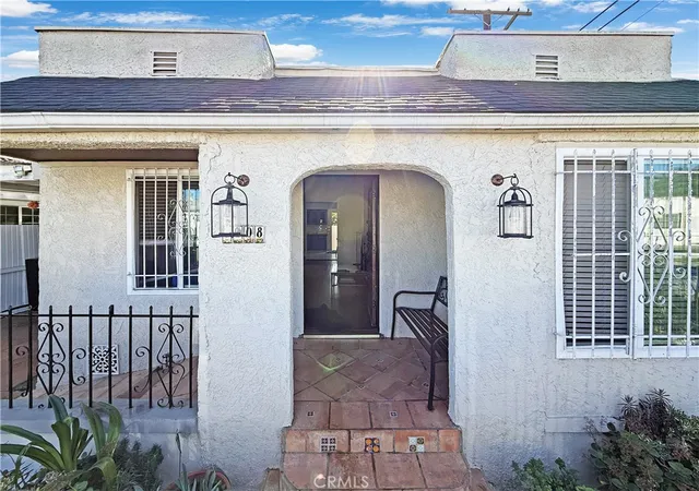 1st image of 3008 W 30th, Los Angeles, CA 90018 | MLS# MB26120037