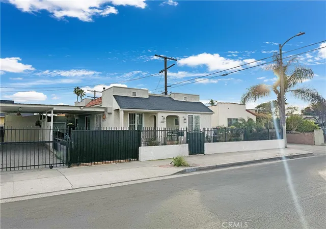 37th image of 3008 W 30th, Los Angeles, CA 90018 | MLS# MB26120037