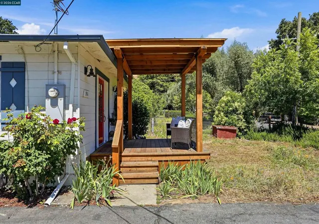 Homes for sale in Martinez, CA | 1911 Franklin Canyon Rd, Martinez, CA 94553 | MLS# 41136899