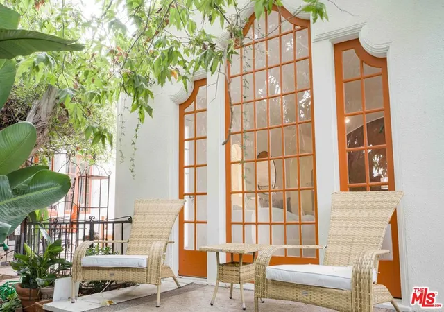 4th image of 935 Venezia Ave, Venice, CA 90291 | MLS# 26835373