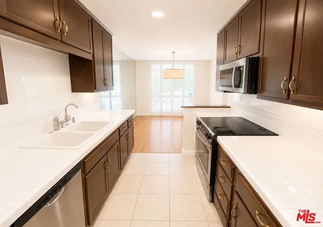 19th image of 2301 S Beverly Glen Blvd #107, Los Angeles, CA 90064 | MLS# 26842091