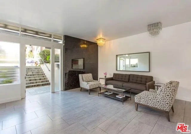 3rd image of 2301 S Beverly Glen Blvd #107, Los Angeles, CA 90064 | MLS# 26842091