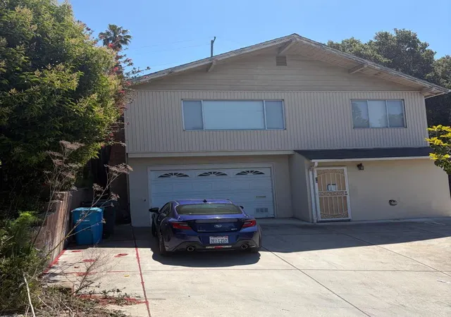 2nd image of 34 Cottage Ln, San Carlos, CA 94070 | MLS# ML82049507