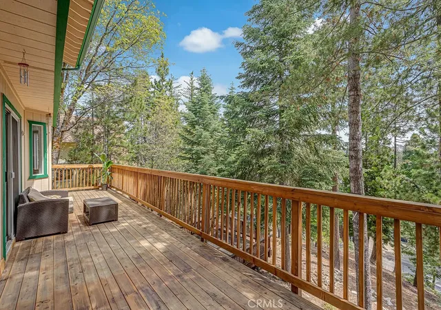 Photo 3 of Single family home for sale at 318 Old Toll Rd, Lake Arrowhead, CA 92352 | MLS# OC26116655 | Listing updated on 2026-10-07