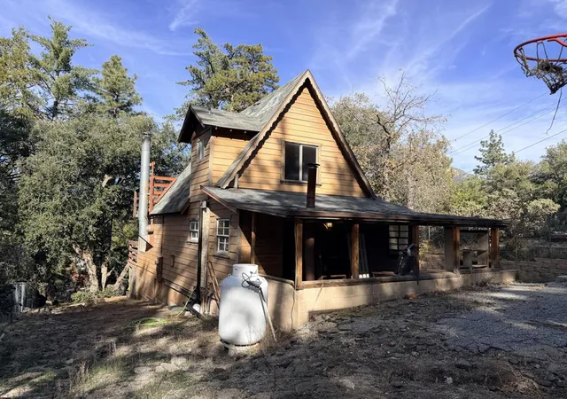 2nd image of 25265 Marion Ridge Dr, Idyllwild, CA 92549 | MLS# 219148700DA