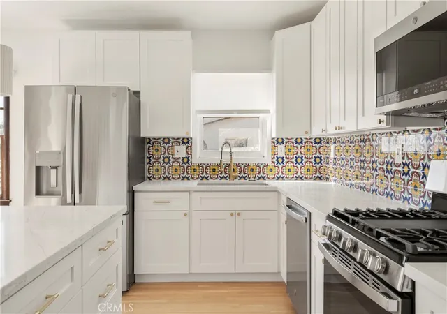 5th image of 433 W Arrow, Claremont, CA 91711 | MLS# CV26120296