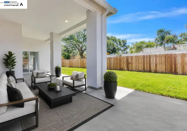 5th image of 5210 Shirehills Lane, Carmichael, CA 95608 | MLS# 41136922