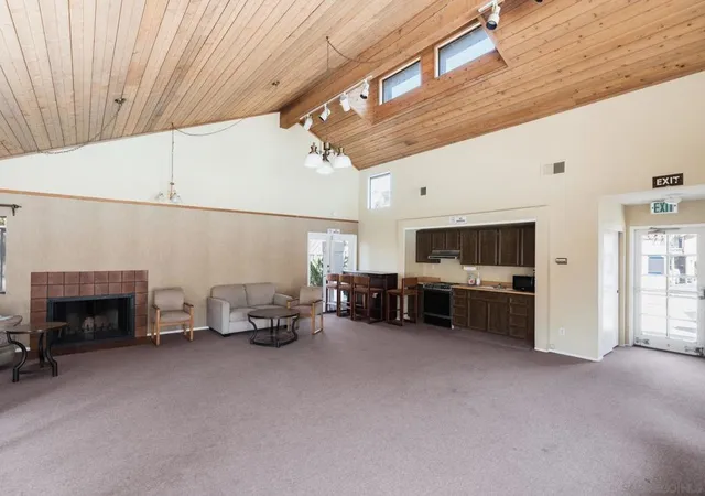 Homes for sale in Chula Vista, CA | 1687 Melrose Ave, Chula Vista, CA 91911 | Houzeo