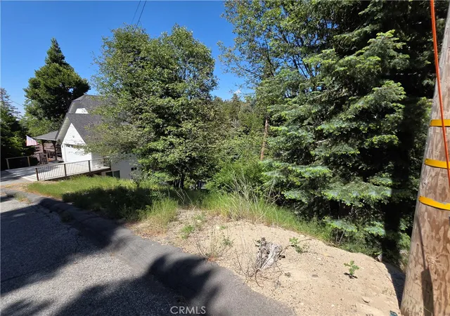 Photo 4 of Land for sale at 0 Shenandoah Dr, Lake Arrowhead, CA 92352 | MLS# IG26120379 | Listing updated on 2026-09-11