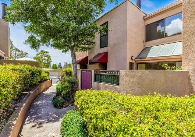1st image of 25761 Le Parc #72, Lake Forest, CA 92630 | MLS# OC26117655