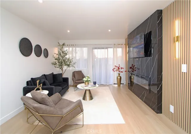 3rd image of 1140 Pacific, Long Beach, CA 90813