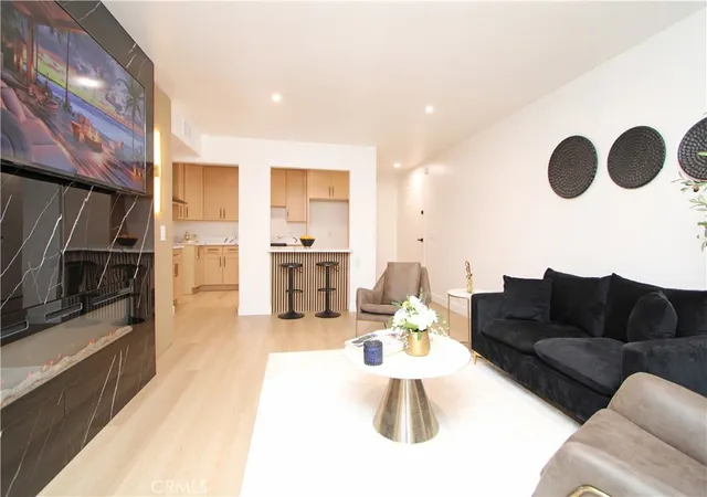 4th image of 1140 Pacific, Long Beach, CA 90813
