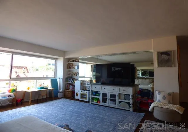 Homes for sale in La Jolla, CA | 939 Coast Blvd, La Jolla, CA 92037 | Houzeo