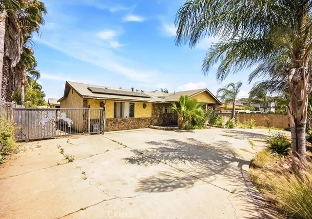 Photo 3 of Sale Pending at 6540 Etiwanda, Jurupa Valley, CA 91752 | MLS# CV26118905 | Listing updated on 2026-10-09