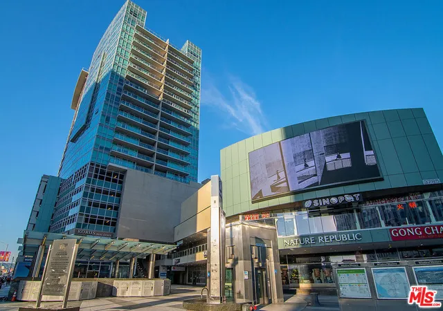 1st image of 3785 Wilshire Blvd #908, Los Angeles, CA 90010 | MLS# 26842293