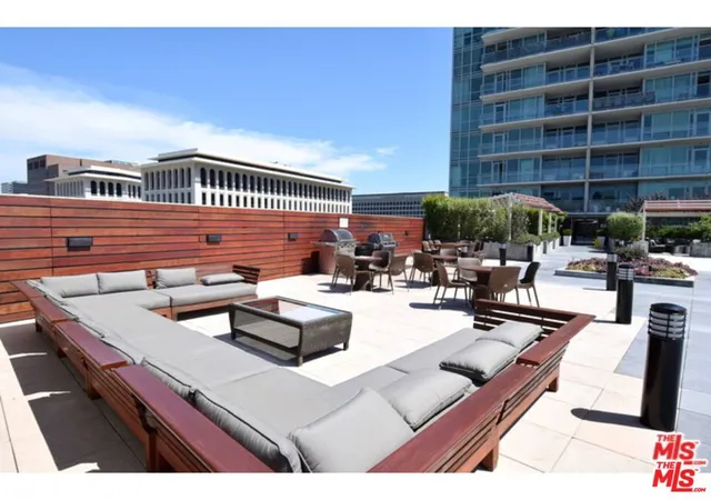4th image of 3785 Wilshire Blvd #908, Los Angeles, CA 90010 | MLS# 26842293