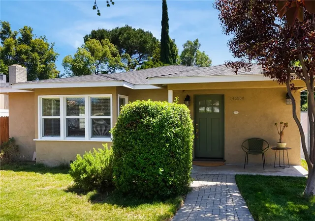 Homes for sale in Sherman Oaks, CA | 14354 Hatteras St, Sherman Oaks, CA 91401 | MLS# SR26120493