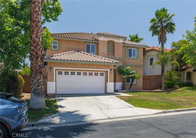 3rd image of 7579 Isla, Hemet, CA 92545 | MLS# IV26117393