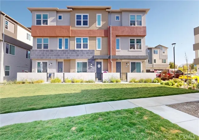 1st image of 27131 Observation Ct, Stevenson Ranch, CA 91381 | MLS# SR26120595
