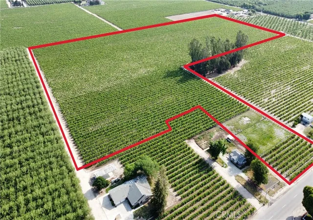 1st image of 1 W Belmont Ave, Kerman, CA 93630 | MLS# FR26120195