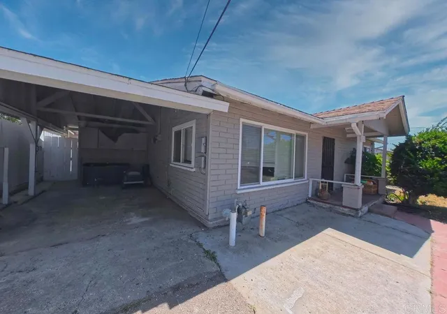 Homes for sale in Vista, CA | 117 Nevada Ave, Vista, CA 92084 | MLS# NDP2605320