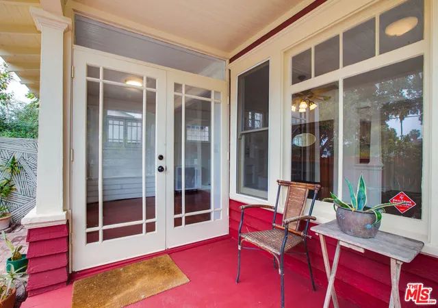 3rd image of 105 Park Pl, Venice, CA 90291 | MLS# 26799926