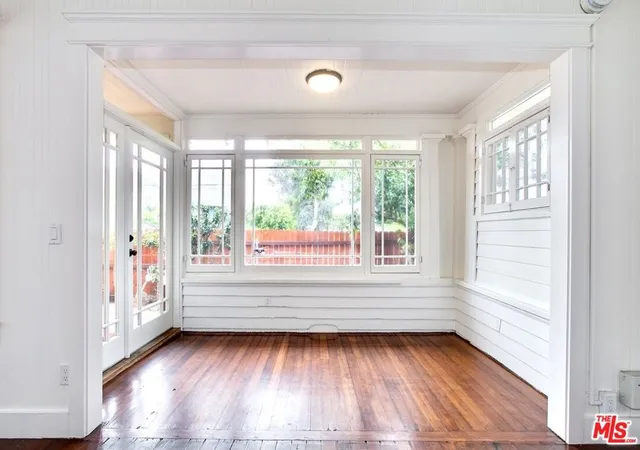 4th image of 105 Park Pl, Venice, CA 90291 | MLS# 26799926
