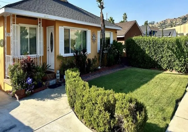 Homes for sale in Sun Valley, CA | 7517 N Ontario St, Sun Valley, CA 91504 | MLS# SR26118422