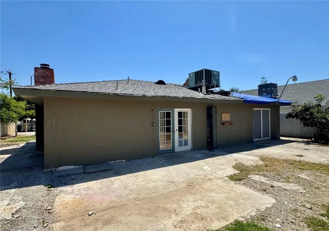 Homes for sale in Madera, CA | 1620 N D, Madera, CA 93638 | MLS# FR26120676