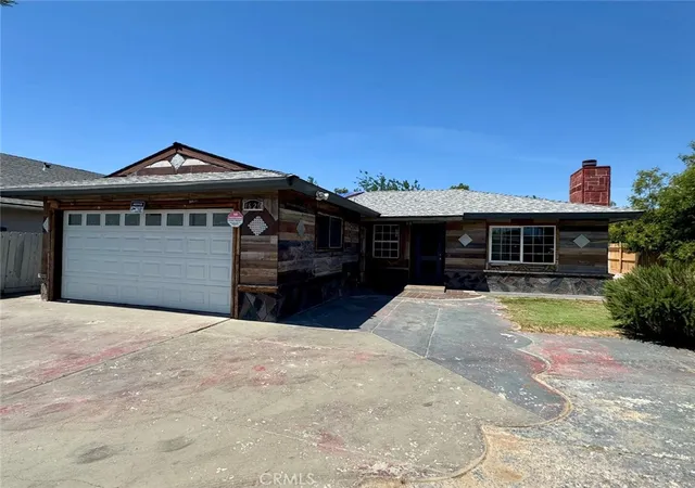 Homes for sale in Madera, CA | 1620 N D, Madera, CA 93638 | MLS# FR26120676