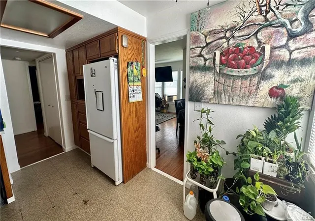 5th image of 1405 Chester Ave, Bakersfield, CA 93304 | MLS# SR26118332