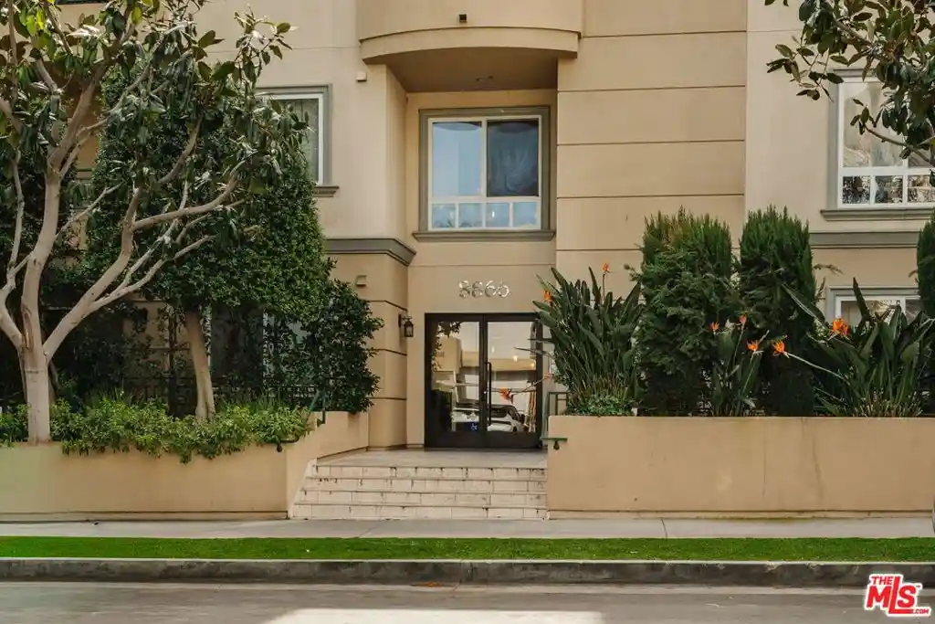 Listing Photo 34 - Condo for sale in Alcott Gardens located at 8866 Alcott St, Los Angeles, CA 90035 - Unit 8866 Alcott St