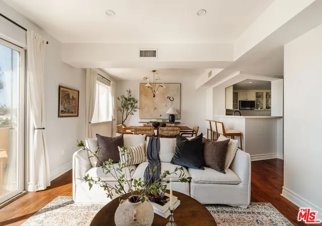 Photo 3 of Condo for sale at 8866 Alcott St #4, Los Angeles, CA 90035 | MLS# 26842445 | Listing updated on 2026-06-11