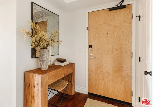 Photo 4 of Condo for sale at 8866 Alcott St #4, Los Angeles, CA 90035 | MLS# 26842445 | Listing updated on 2026-06-11