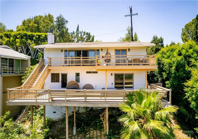 Homes for sale in Sherman Oaks, CA | 4100 Witzel, Sherman Oaks, CA 91423 | MLS# SR26120401
