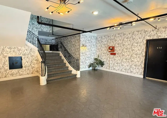 4th image of 681 Shatto Pl, Los Angeles, CA 90005 | MLS# 26839817
