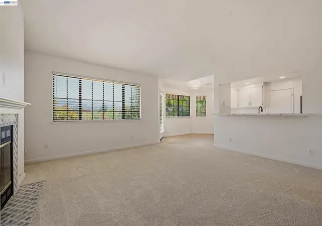 2nd image of 410 Canyon Woods Pl #C, San Ramon, CA 94582 | MLS# 41136981