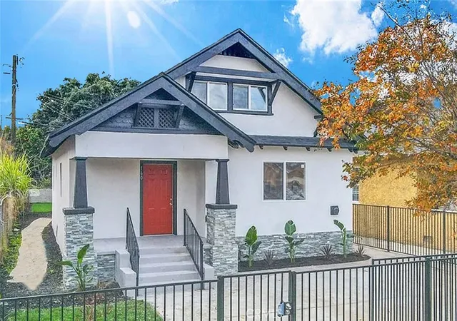 Photo 3 of Single family home for sale at 160 West 48th, Los Angeles, CA 90037 | MLS# TR26120477 | Listing updated on 2026-09-26
