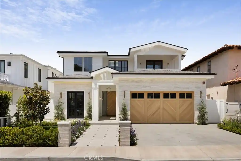 Photo 1 of Mansion for sale at 1013 10th Street, Manhattan Beach, CA 90266 | MLS# SB26098784 | Listing updated on 2026-10-22