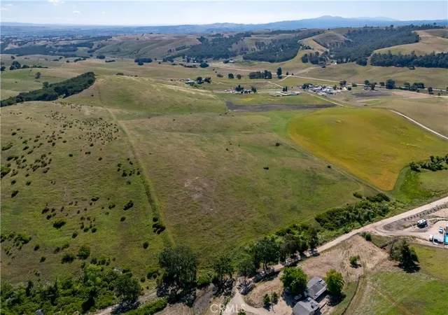 Homes for sale in Templeton, CA | 2771 Poco Rd, Templeton, CA 93465 | MLS# NS26120710