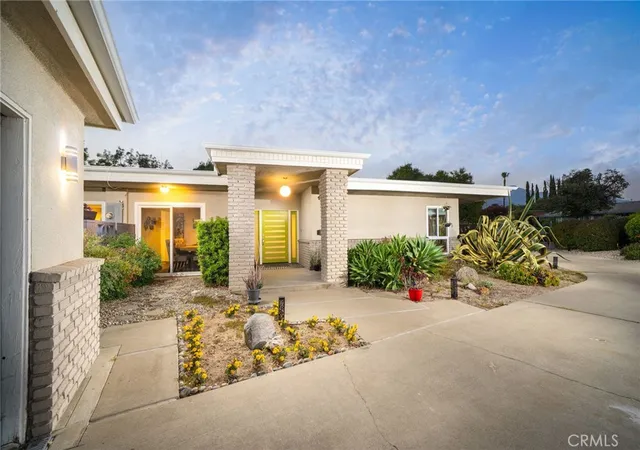 Photo 2 of Sale Pending at 2129 N San Marcos Pl, Claremont, CA 91711 | MLS# CV26119823 | Listing updated on 2026-09-30