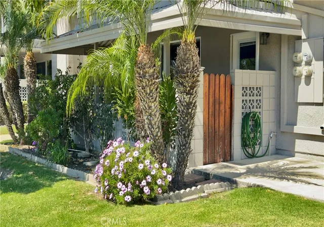 Photo 2 of Sale Pending at 1980 Mckinney Way, Seal Beach, CA 90740 | MLS# PW26120908 | Listing updated on 2026-09-22
