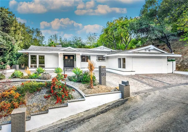 1st image of 3716 Crownridge, Sherman Oaks, CA 91403 | MLS# SR26119784
