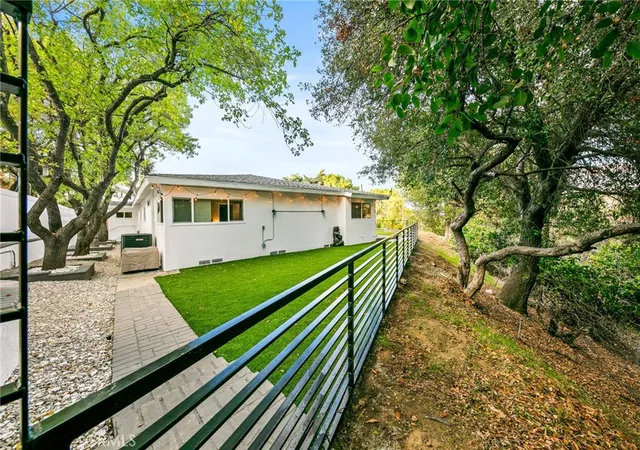 39th image of 3716 Crownridge, Sherman Oaks, CA 91403 | MLS# SR26119784