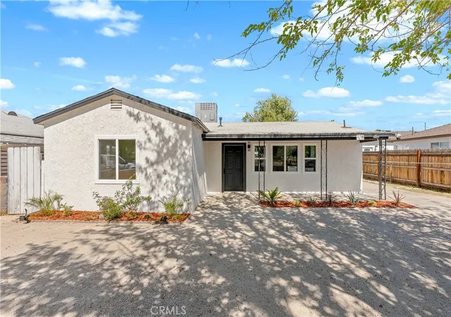 Photo 1 of Single family home for sale at 45040 Redwood Ave, Lancaster, CA 93534 | MLS# SR26120149 | Listing updated on 2026-08-31