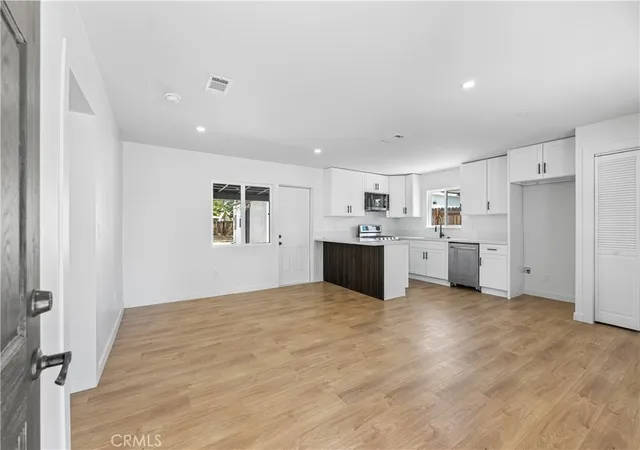 Photo 1 of Single family home for sale at 45040 Redwood Ave, Lancaster, CA 93534 | MLS# SR26120149 | Listing updated on 2026-08-31