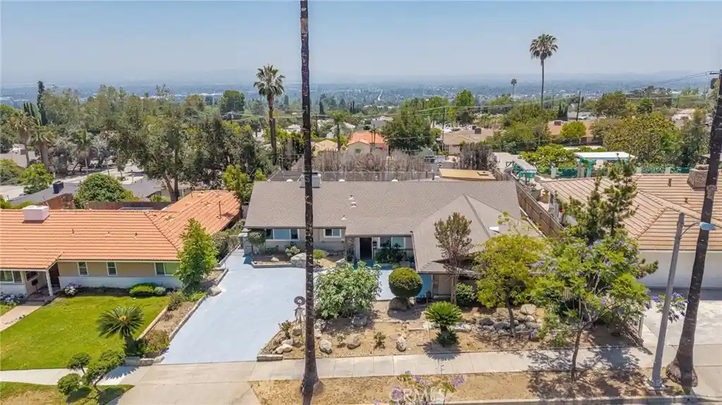Single family home for sale at 3860 Valley Lights Dr, Pasadena, CA 91107 | MLS# OC26119145