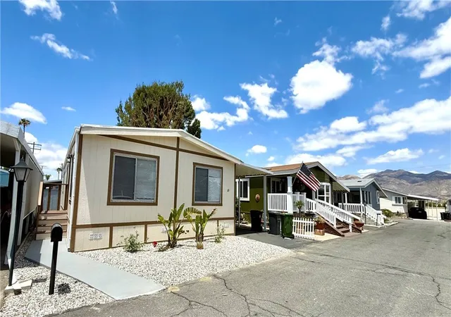Homes for sale in Hemet, CA | 881 N Lake St #69, Hemet, CA 92544 | MLS# SW26120270